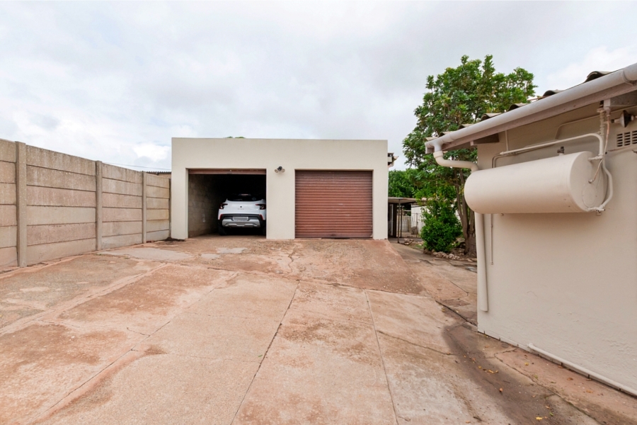 3 Bedroom Property for Sale in Vredenburg Western Cape